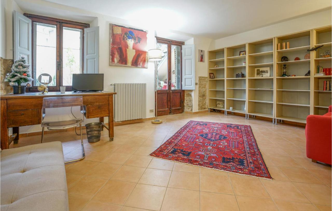 Apartment 1 Bedroom Stunning In *