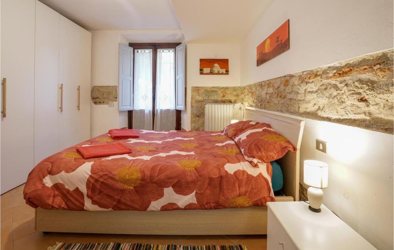1 Bedroom Stunning In Apartment
