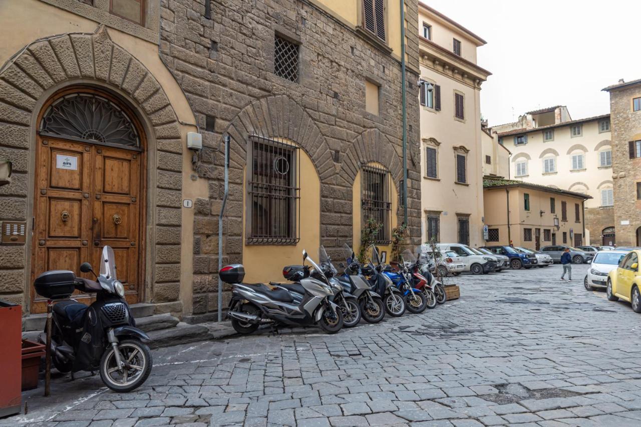 Eclectic In Santa Croce Apartment