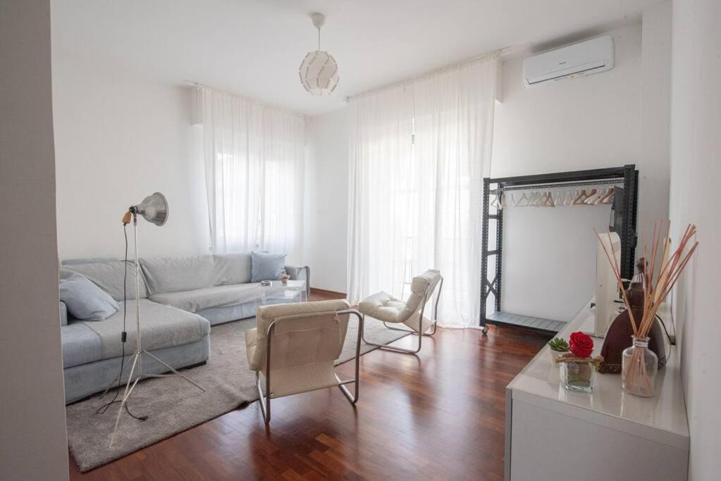 Artisti, Cozy Flat In Florence
