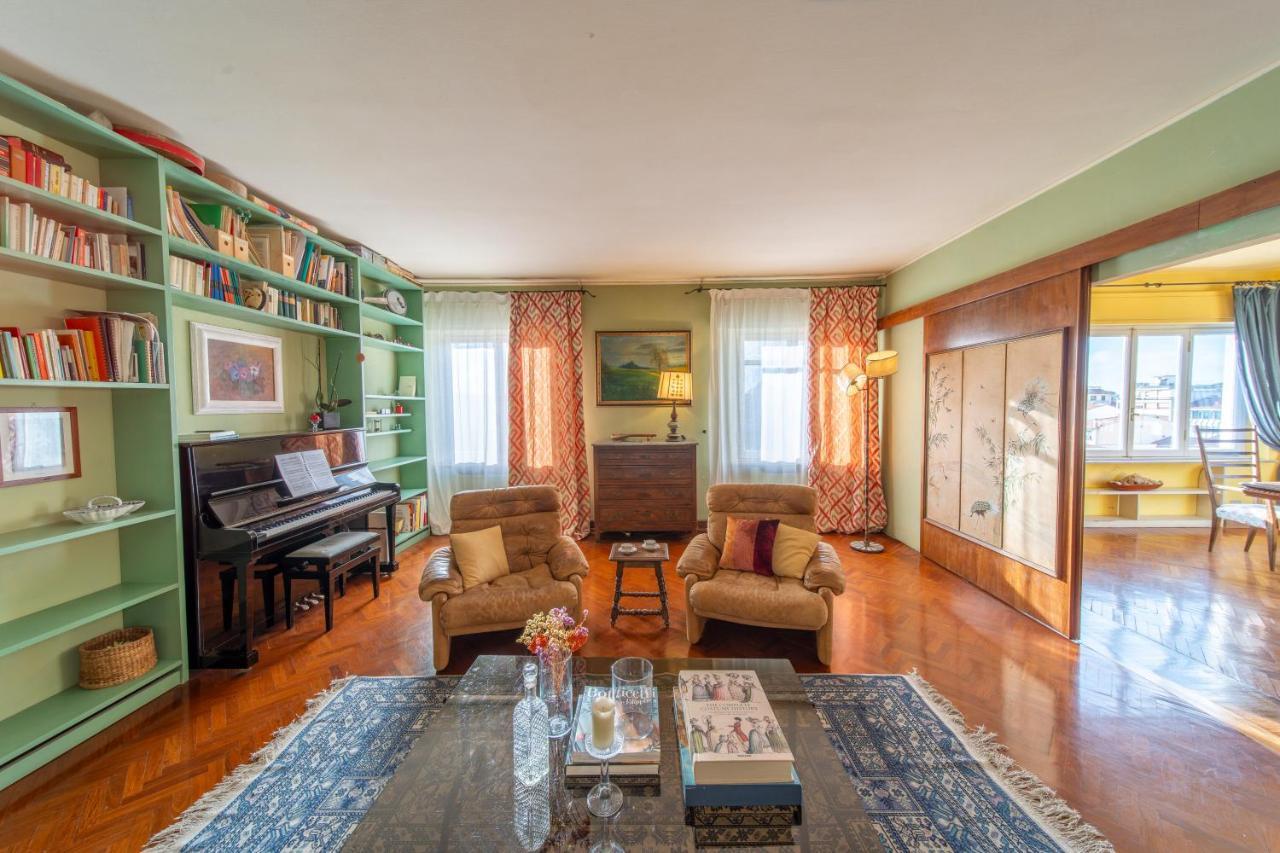 Golden Renaissance Appartement