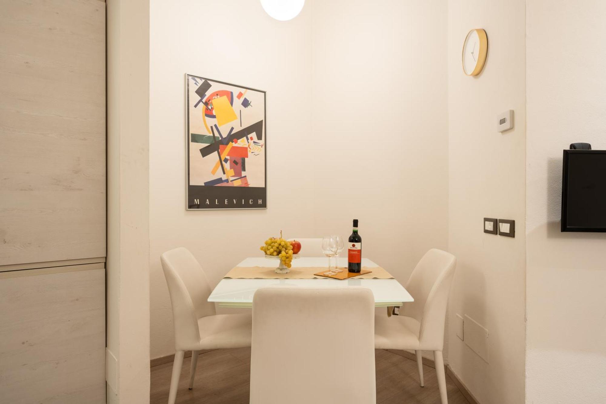 Pergola - 1 Bdr Flat With Inner Courtyard Florenz