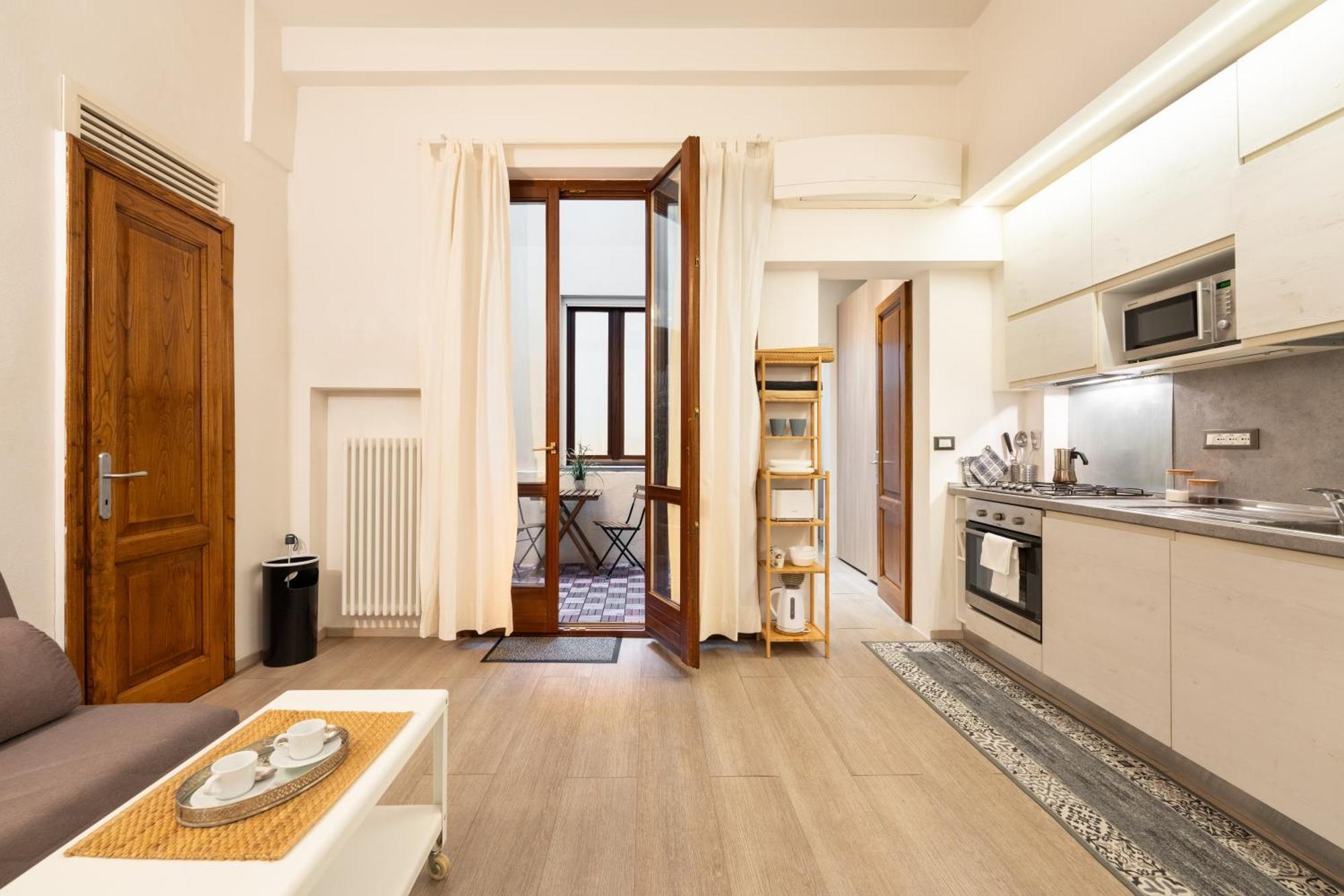 Pergola - 1 Bdr Flat With Inner Courtyard * Florenz