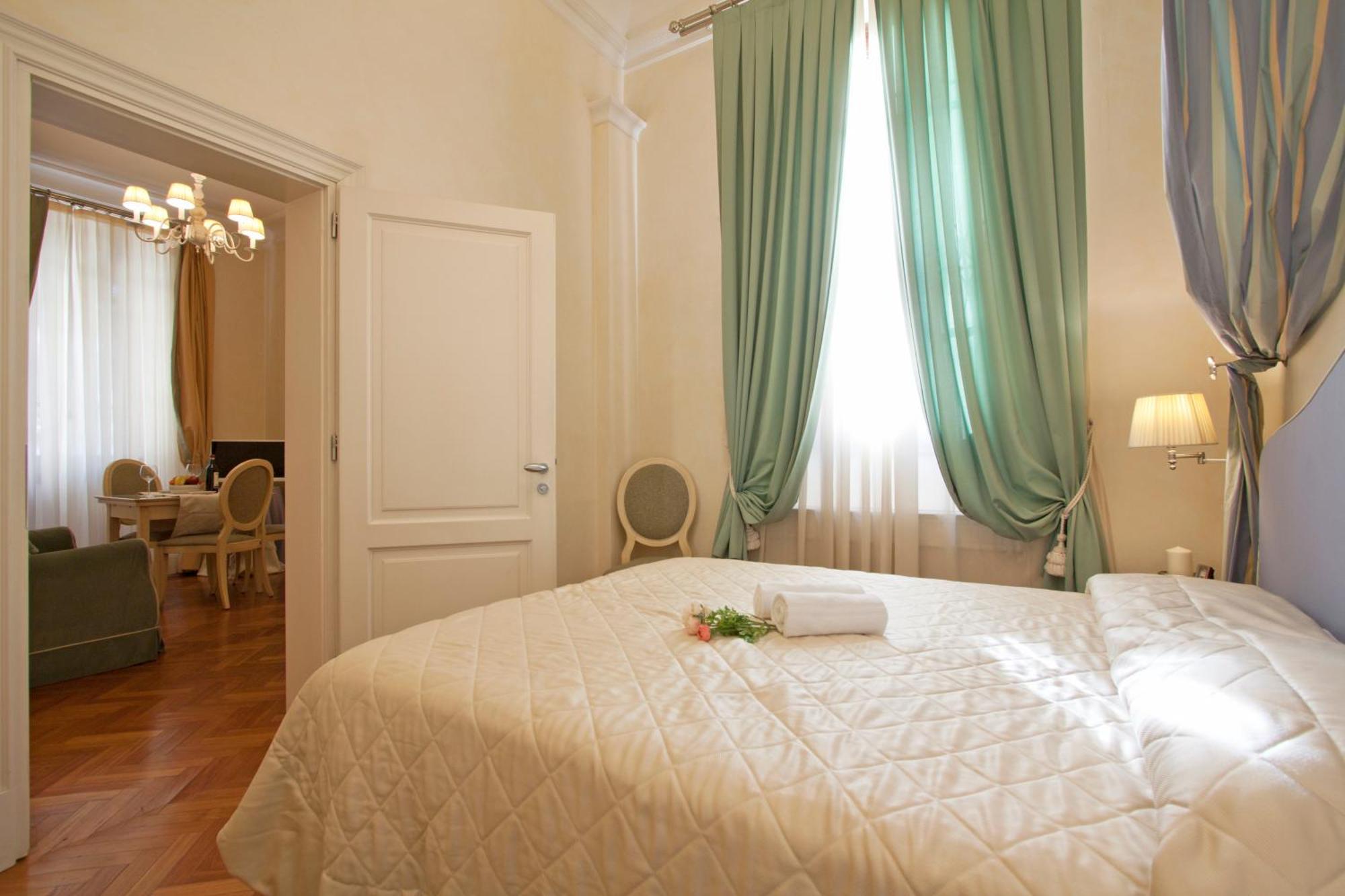 Aparthotel Serristori Palace Florenz