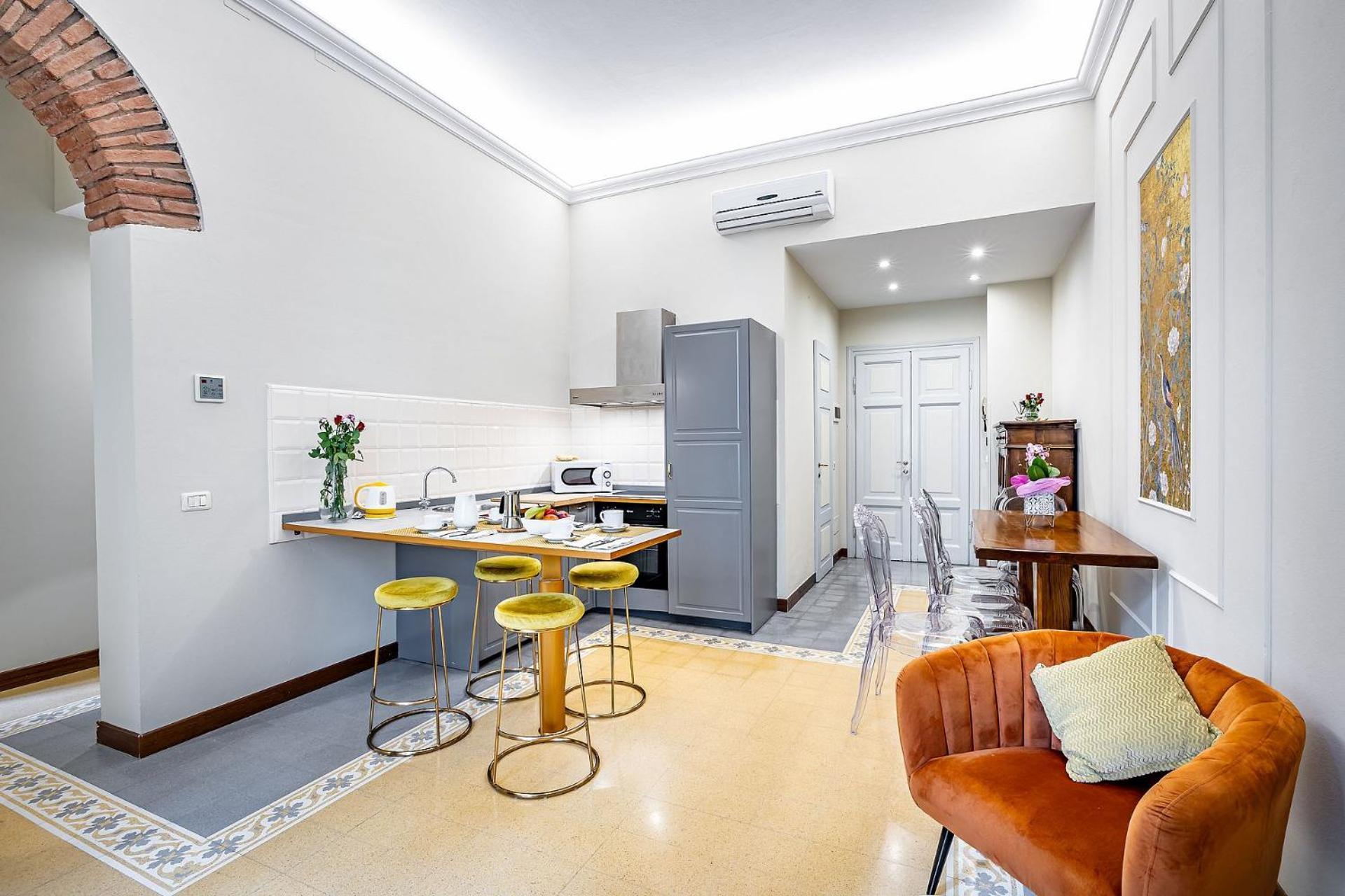 Apartment Three Via Roma *
