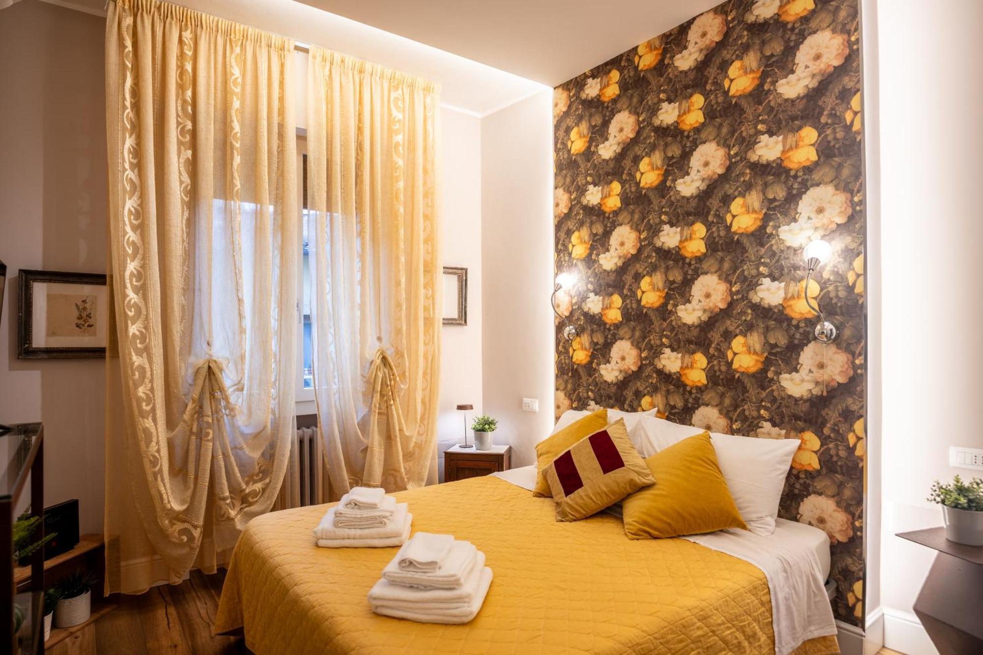 Smooth Mansion In Ponte Vecchio * Florence