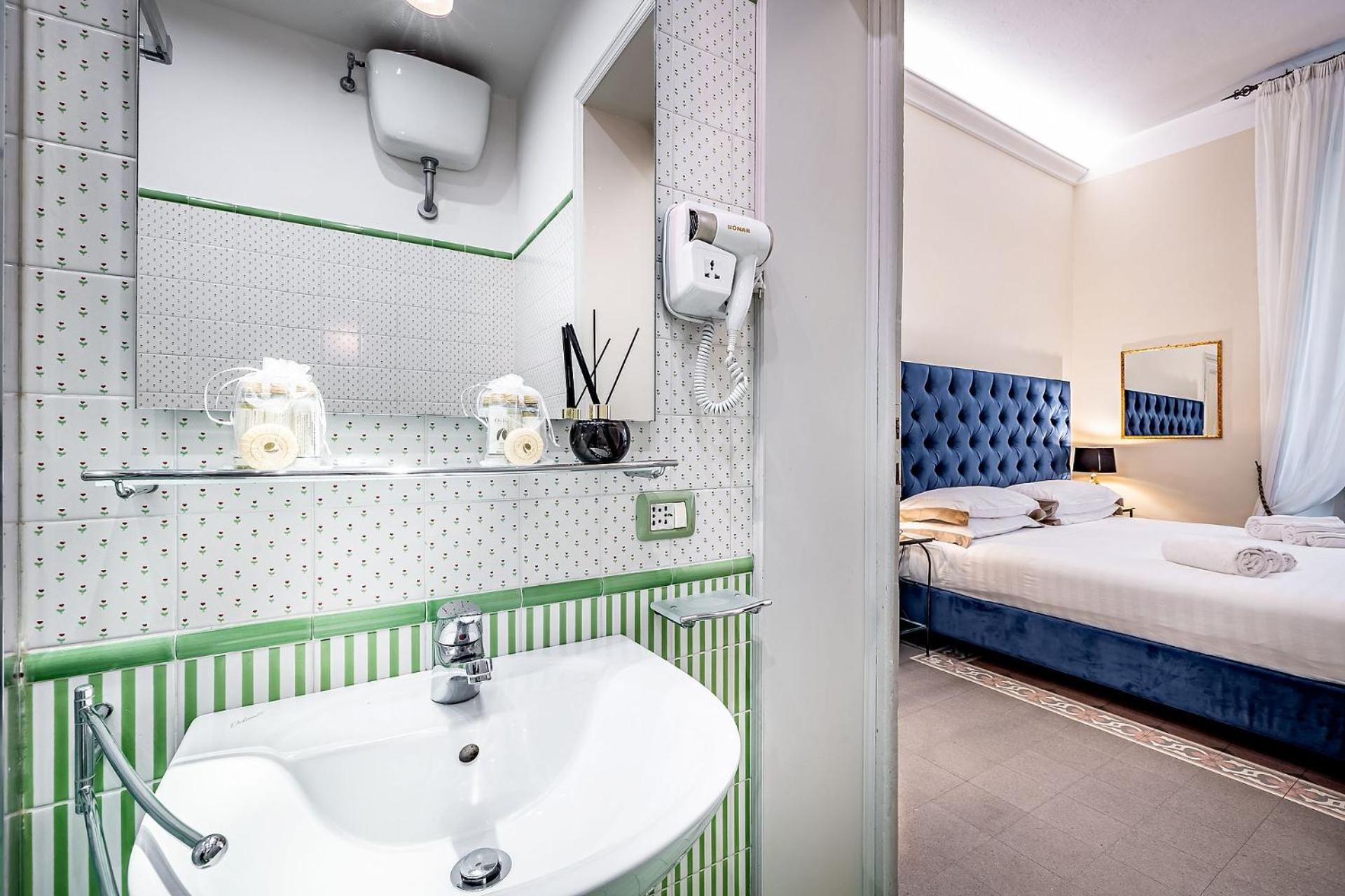 Apartment Three Via Roma