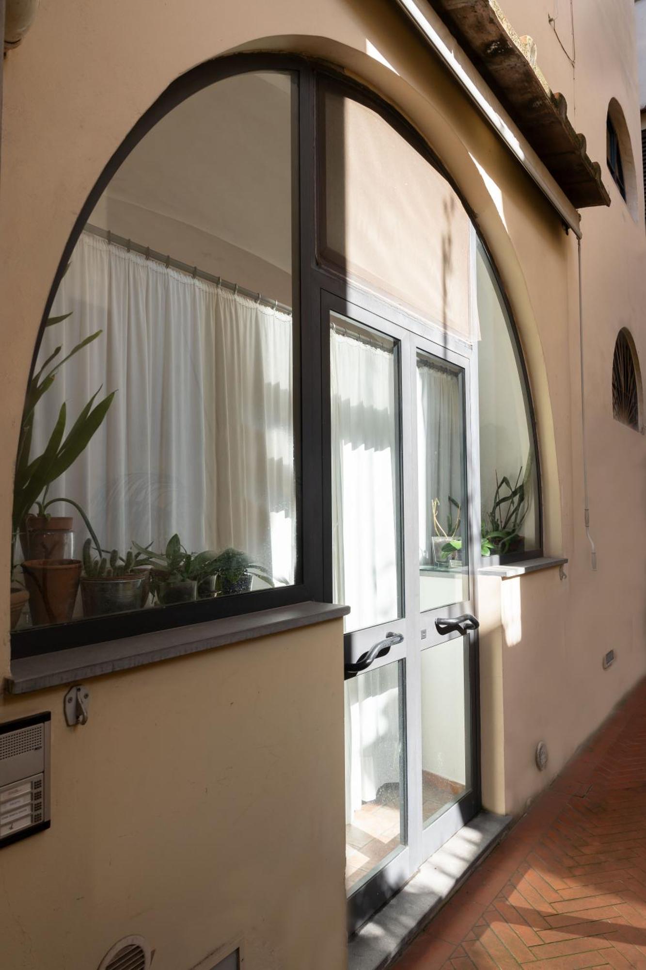 Characteristic In The Center Of Appartement