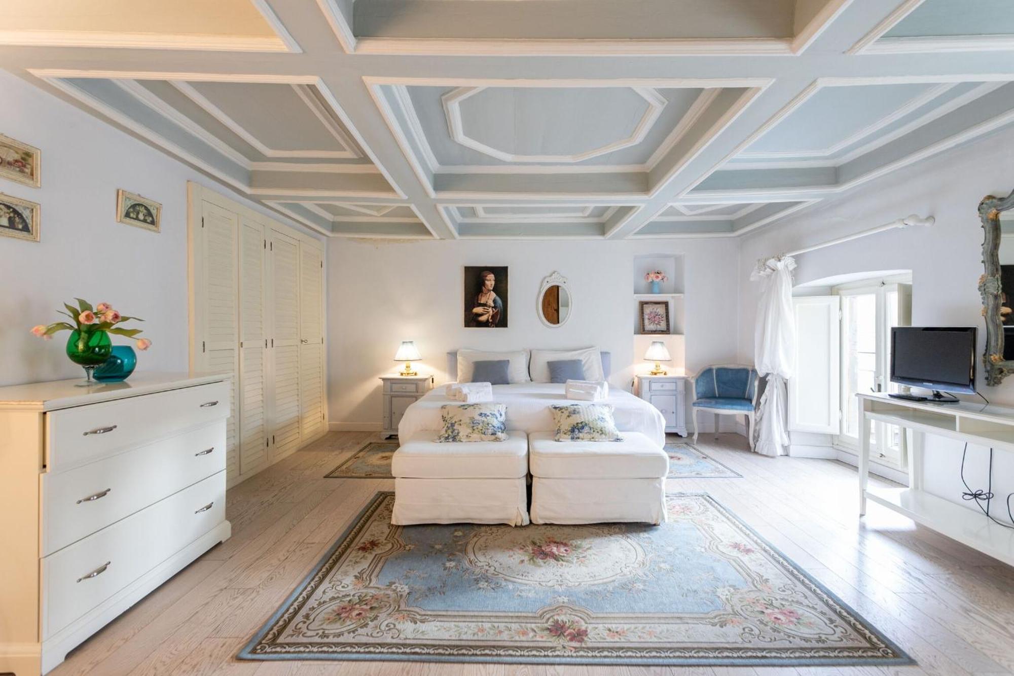 Beatrice By Halldis Apartment