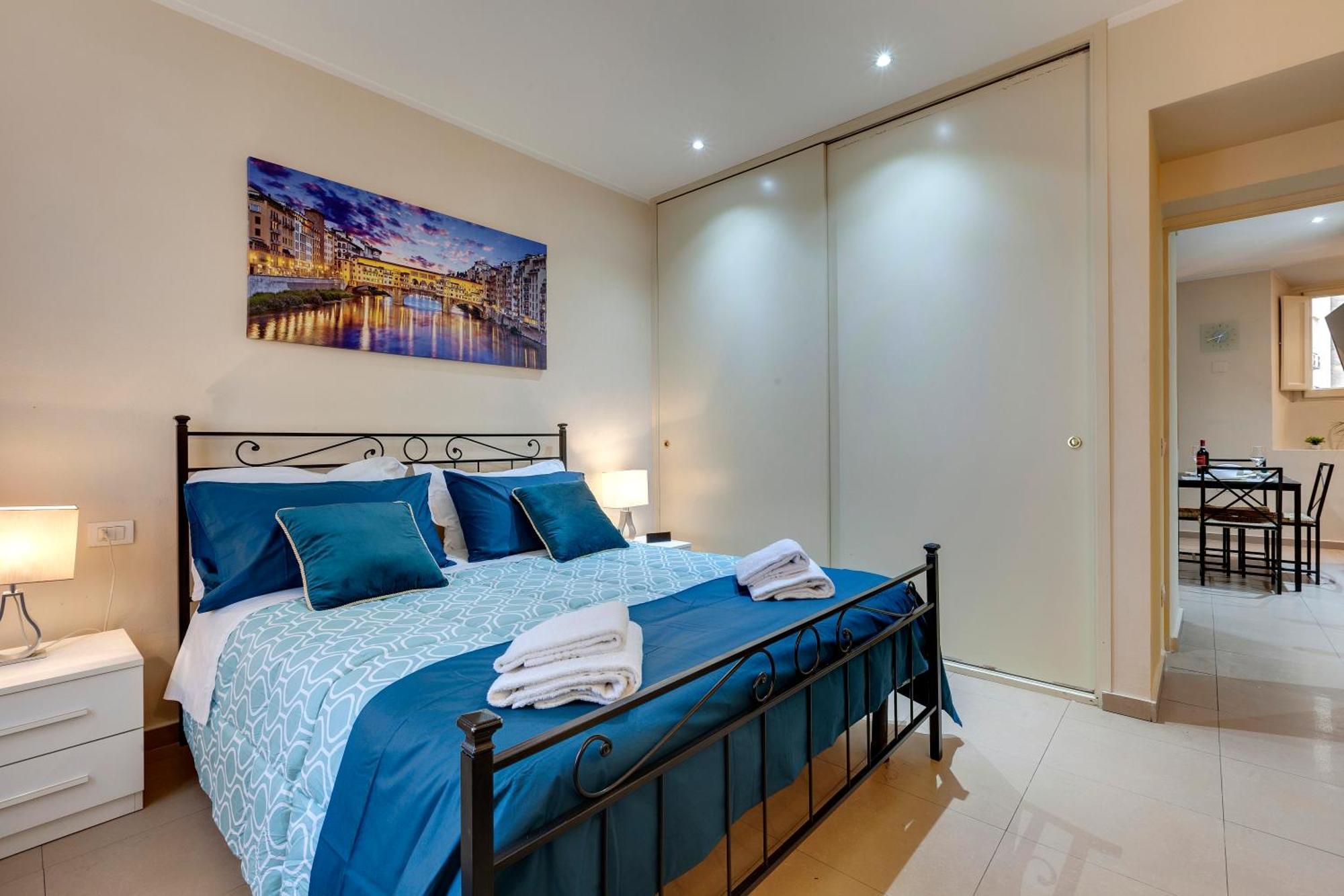 Apartment Golden House Florence