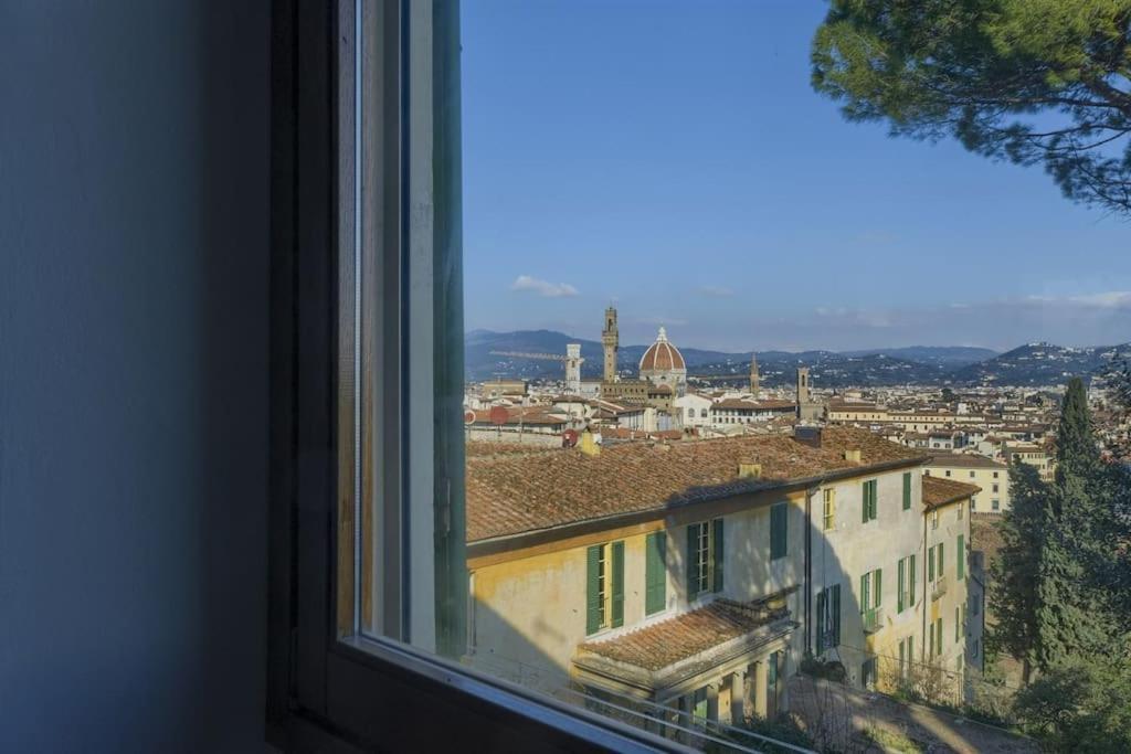 View-hosted By Sweetstay * Florence