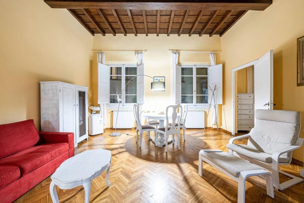 Historic Centre Elegant Appartamento