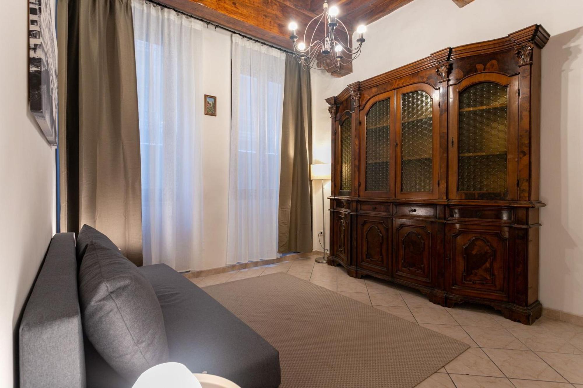 Appartement La Bottega Di Botticelli By Halldis Florence