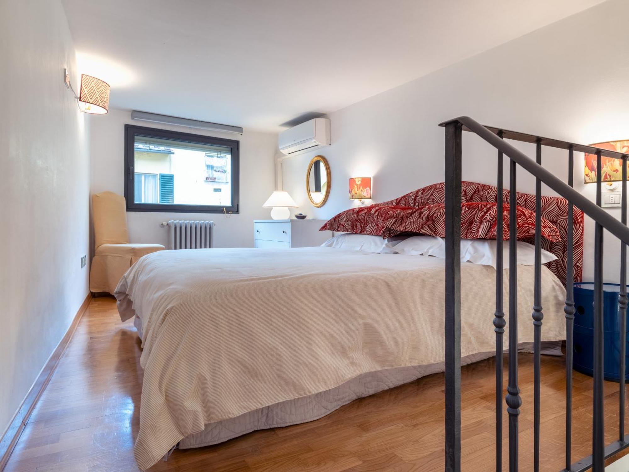 Nuovo Piazza Pitti Apartment