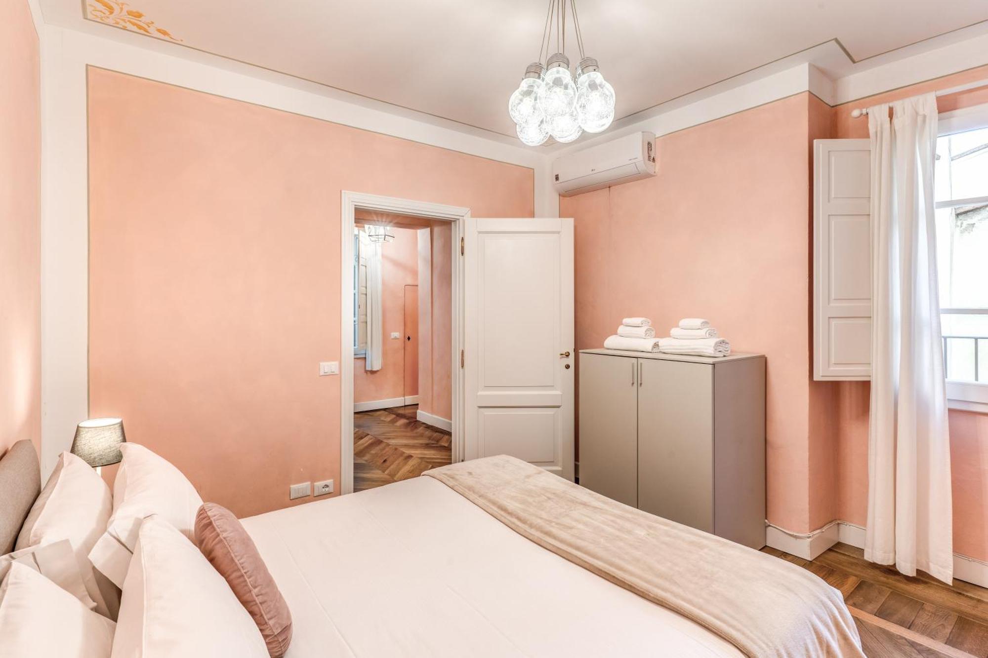 Apartment Futura Collection Center Florenz