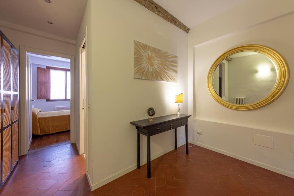 Ciompi Square-hosted By Sweetstay Appartement *