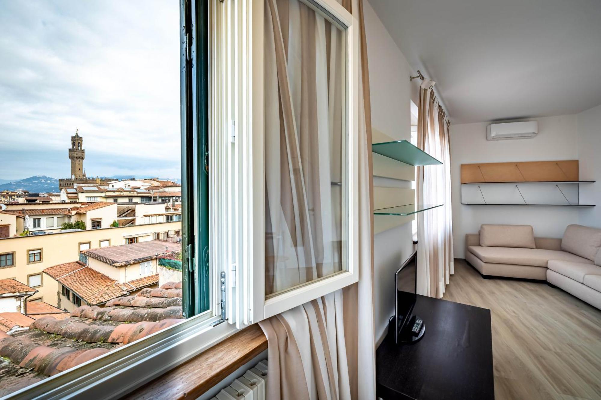 Yid Pontevecchio With View Apartment *