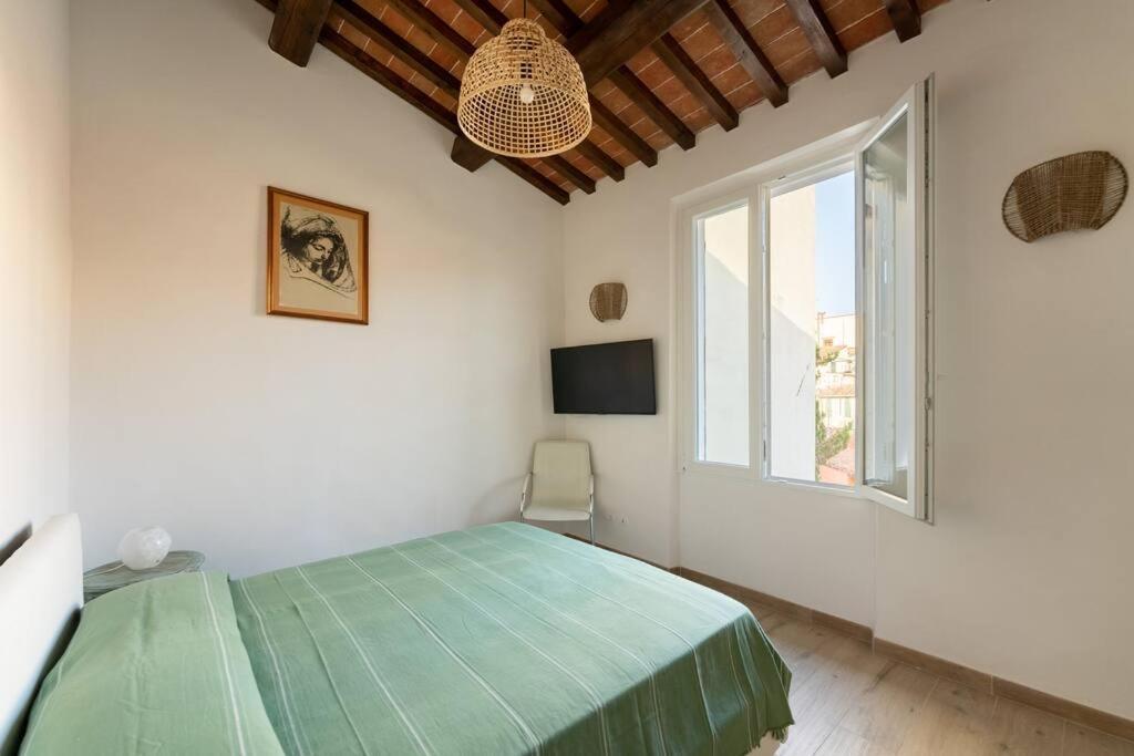 Apartamento Keys Of Italy - Maytreya - Albero 2 - Train Station Two Bedroom Flat 2nd Floor