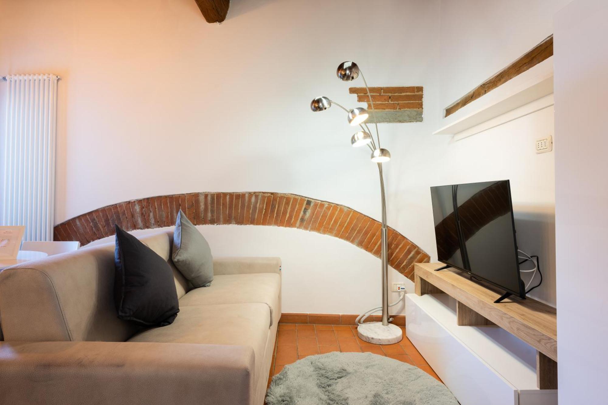 Tipica Cozy House + Parking!