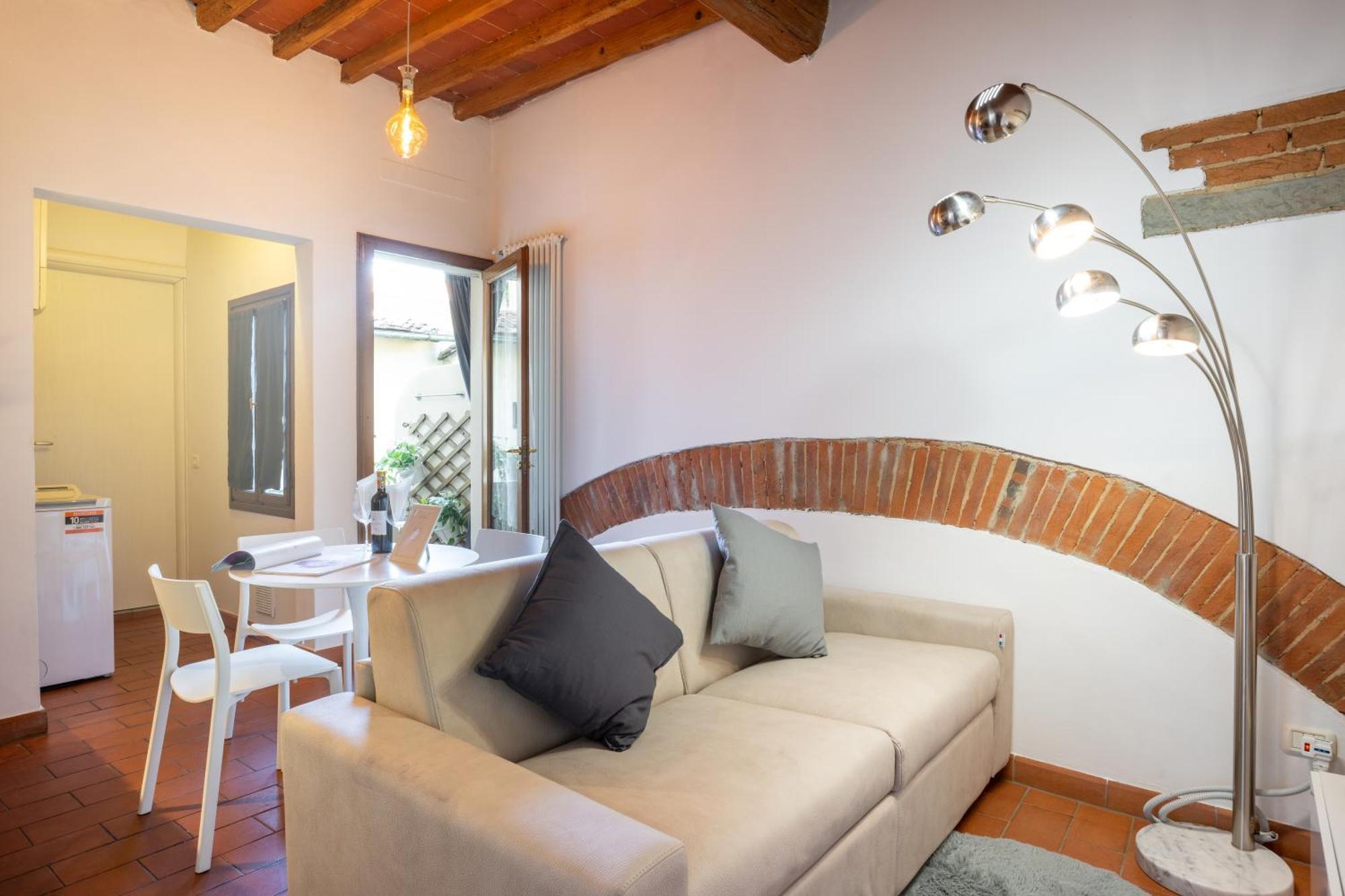Tipica Cozy House + Parking!