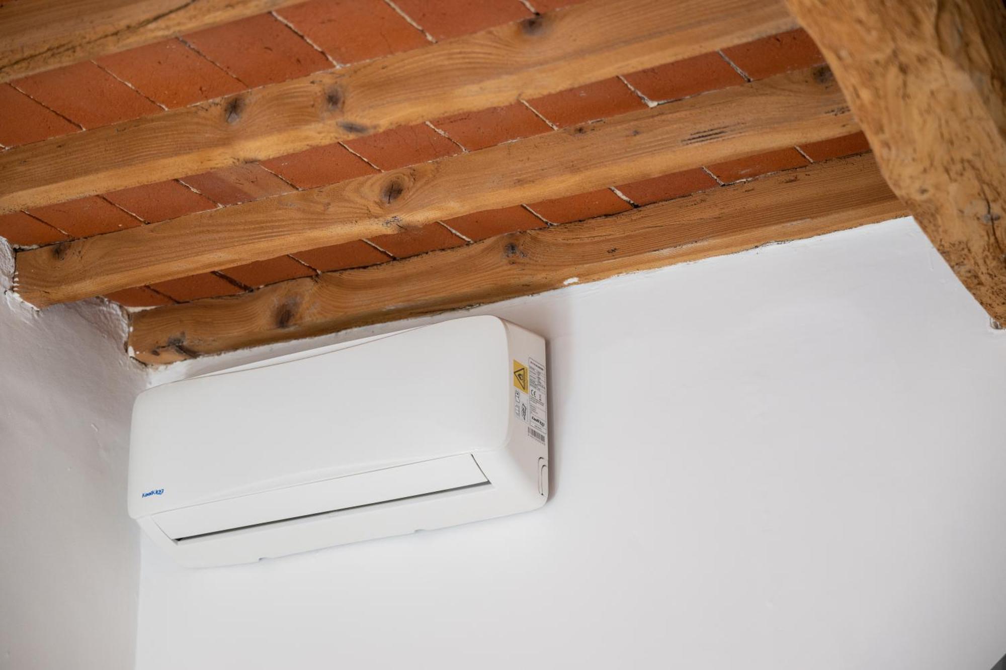 Tipica Cozy House + Parking! Apartamento