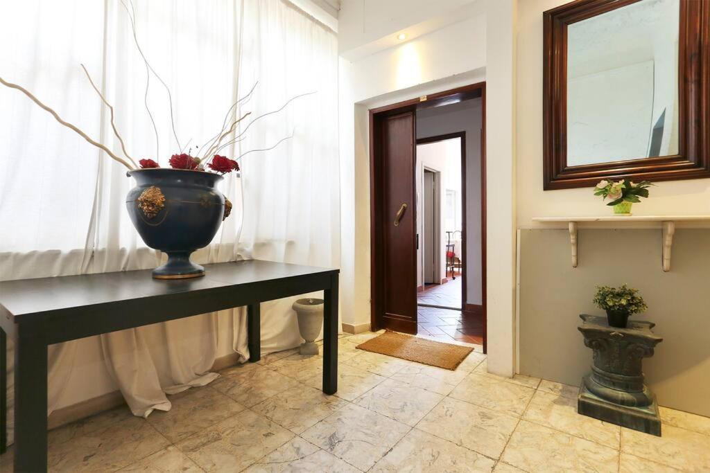 Borgognissanti 6 Apartment Florence