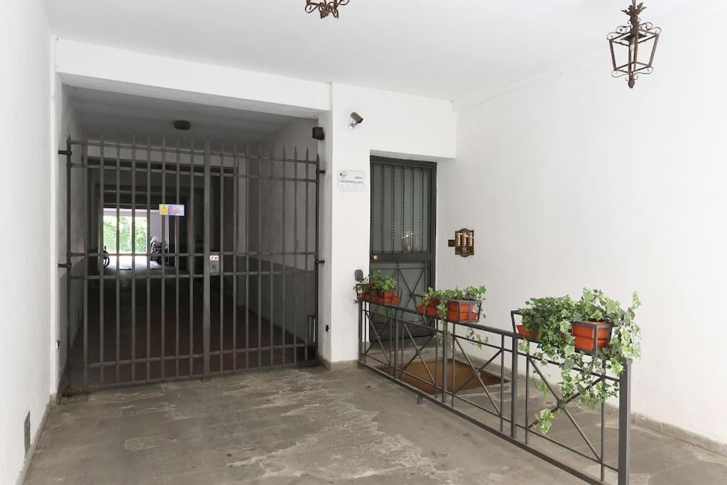 Borgognissanti 6 Apartment
