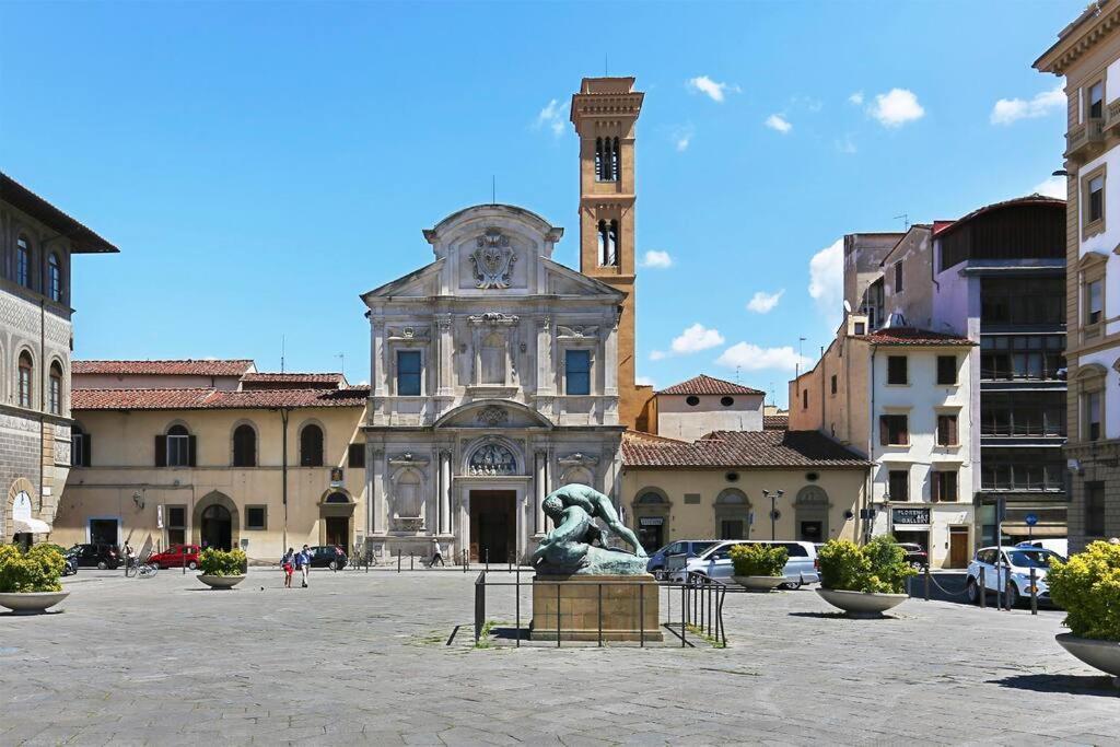 Apartment Borgognissanti 6 *