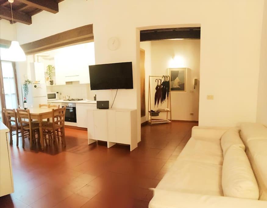 Cozy Near Train Station Appartement Florence