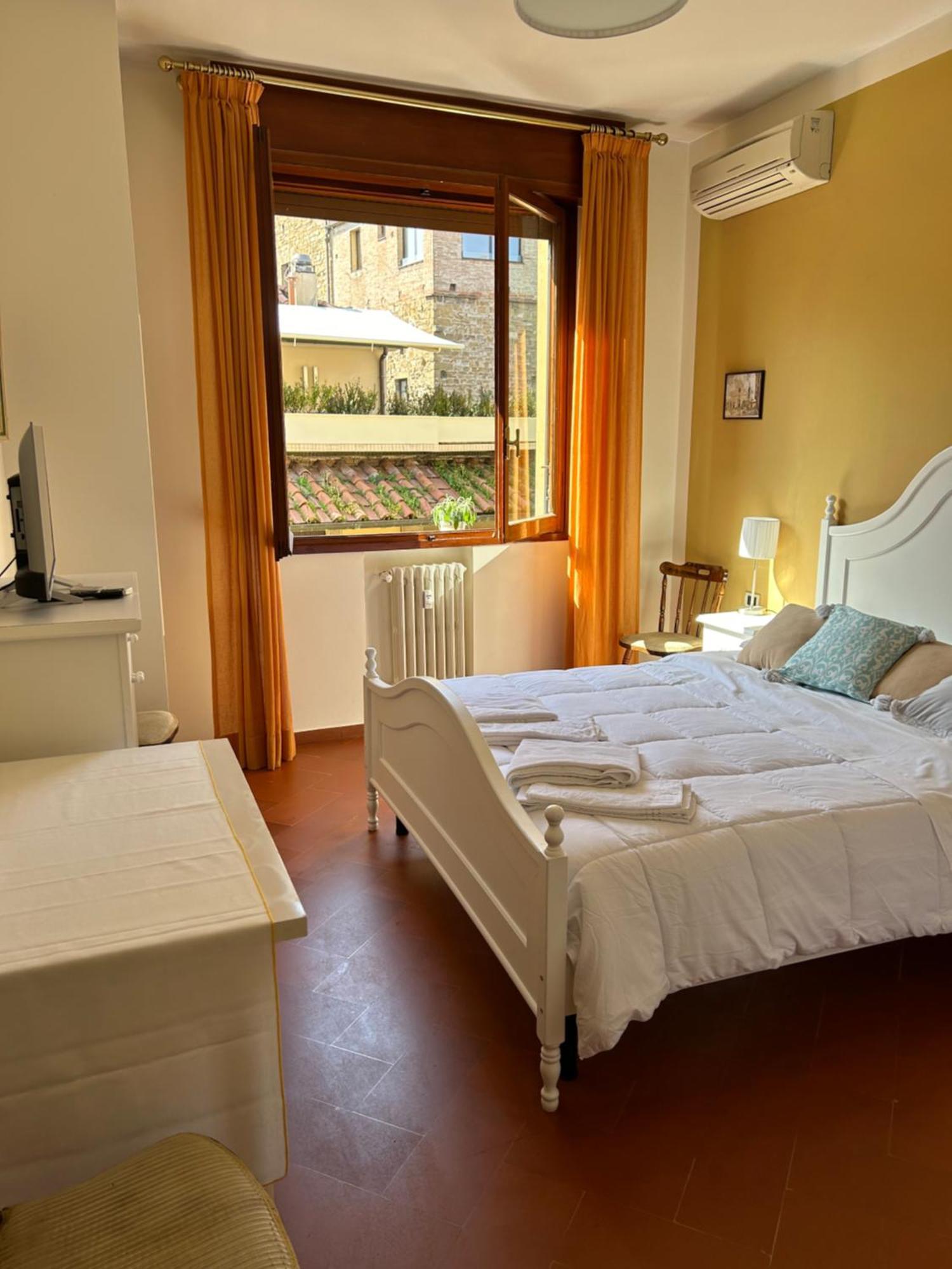 Borgo San Jacopo 8 Florence