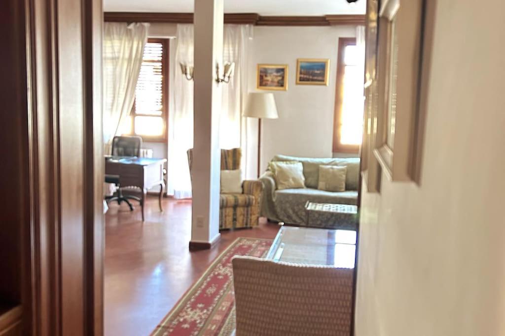 Apartment Ponte Vecchio View By Florencehospitality Com Florence