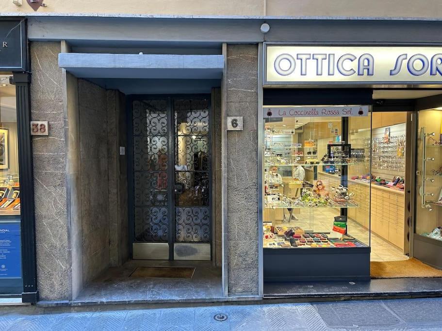 Ponte Vecchio View By Florencehospitality Com * Florence