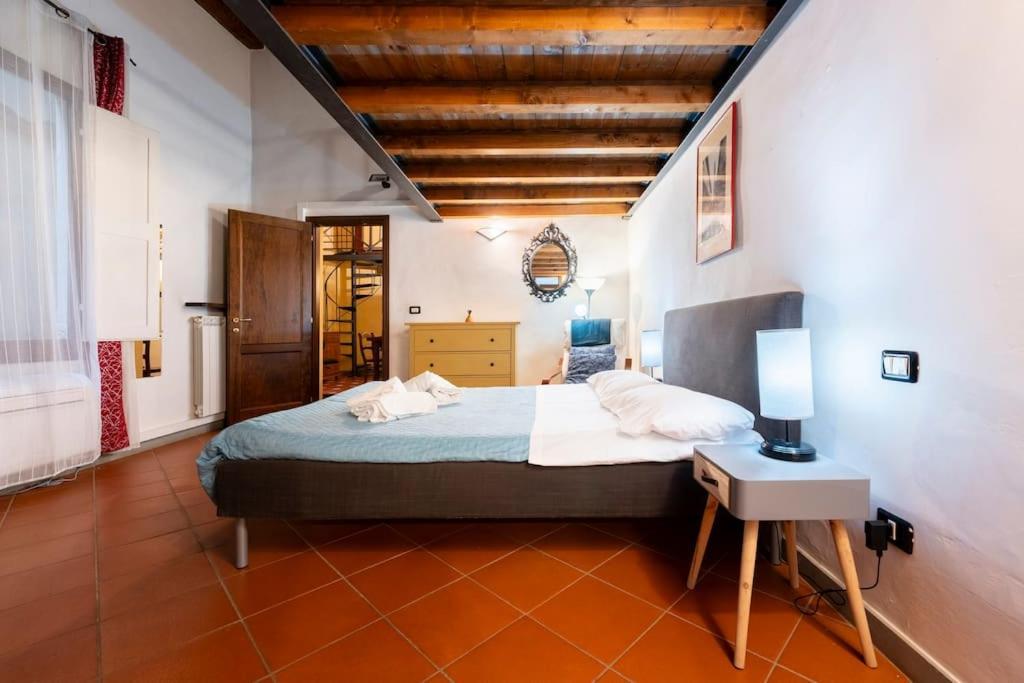 Appartement Keys Of Italy - Serragli 55 - Stile Rustico Rinascimentale In Oltrarno Florence