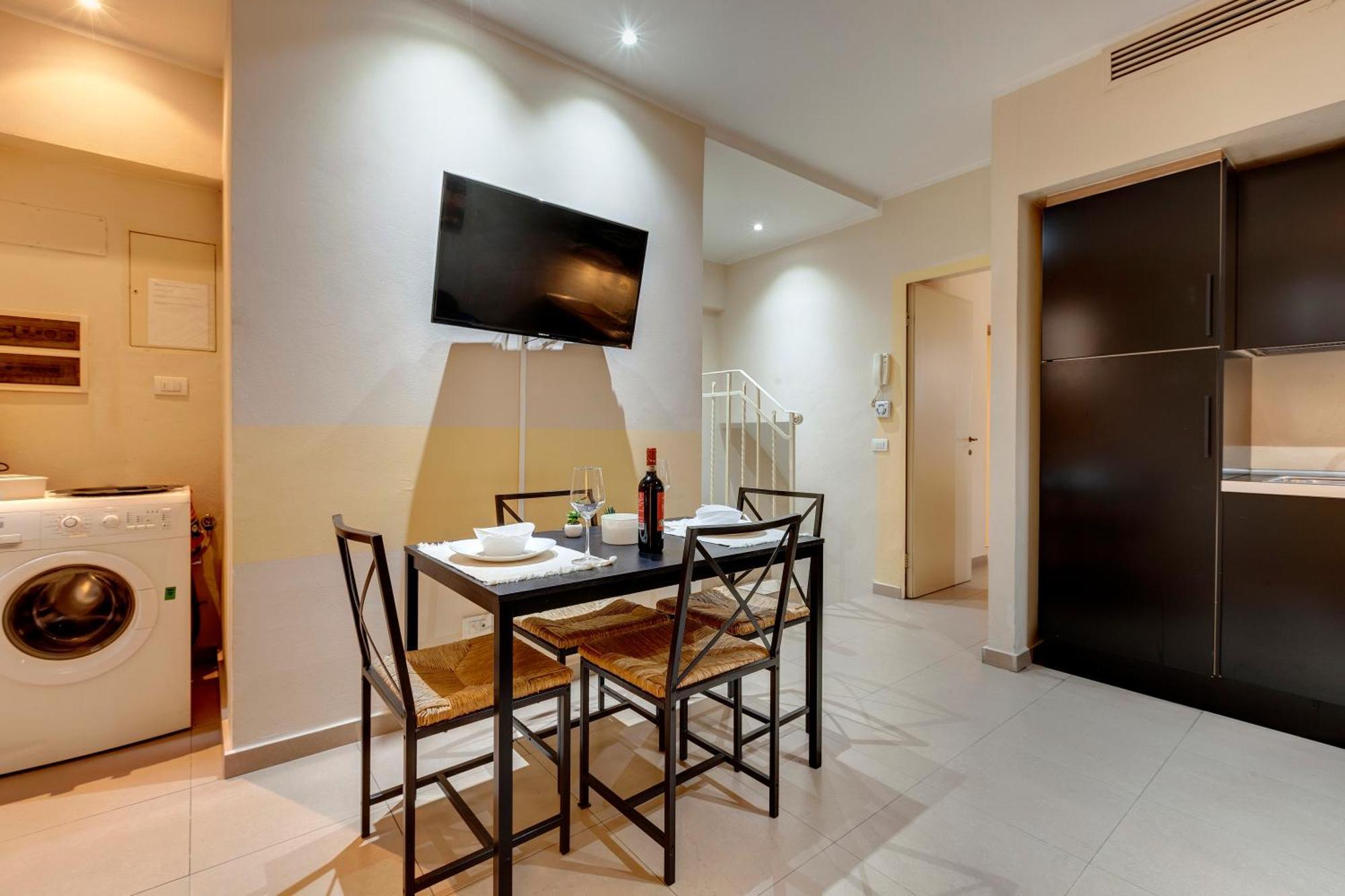 Apartment Golden House