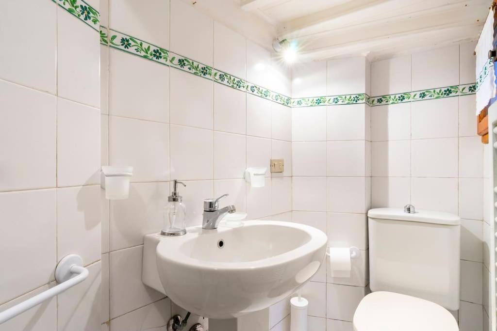 In San Niccolo / Historic Centre Apartment
