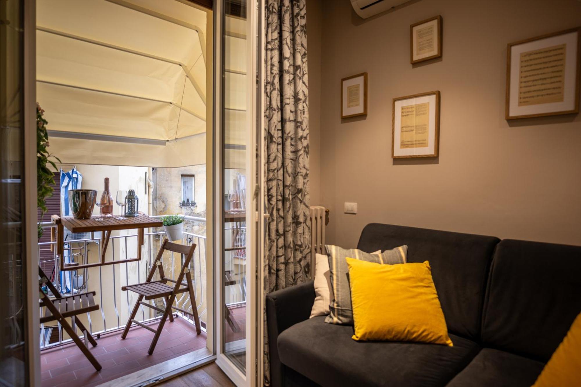 Smooth Mansion In Ponte Vecchio