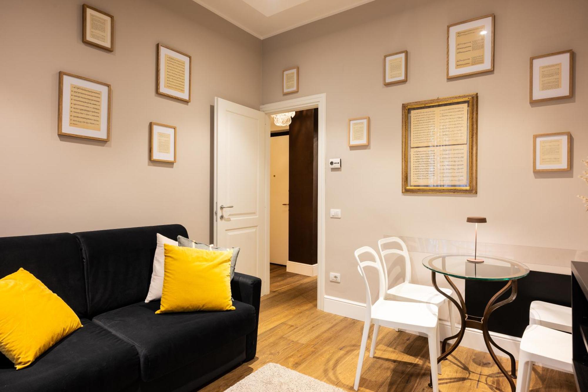 Smooth Mansion In Ponte Vecchio Apartment Florence