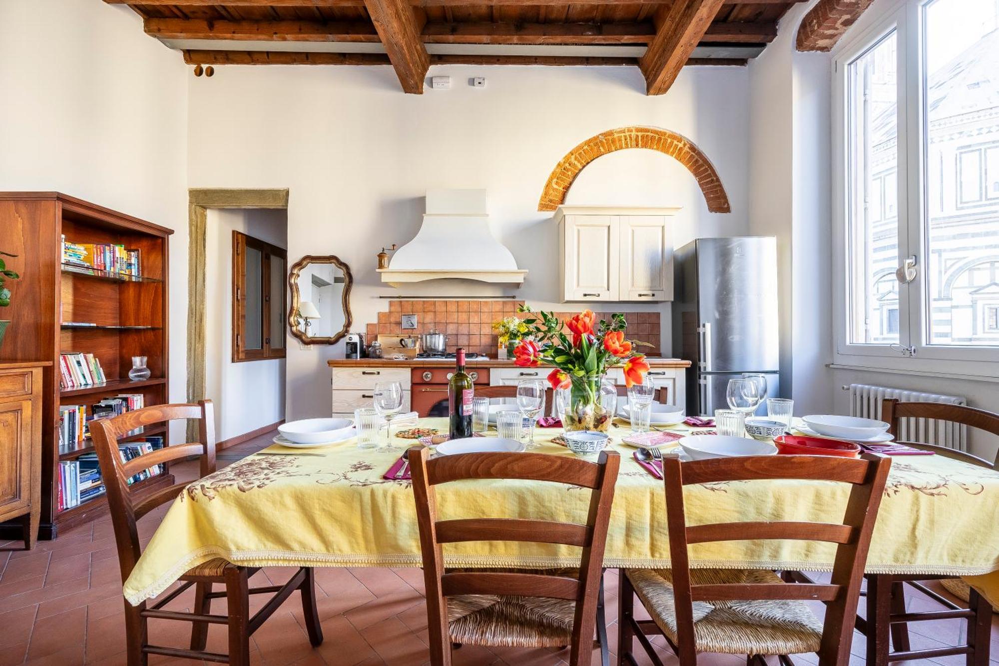 San Giovanni Apartment *