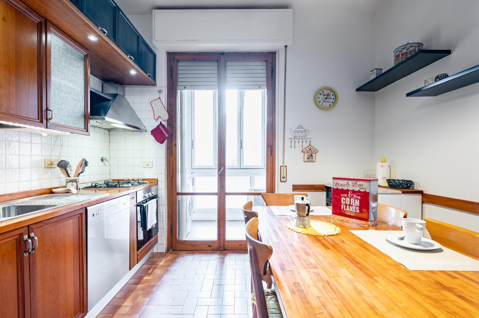 Apartment Visarno & Roomy Flat X6 With Parking *
