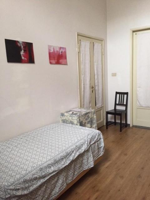 Homestay Single In Santo Spirito Olttrarno Florence