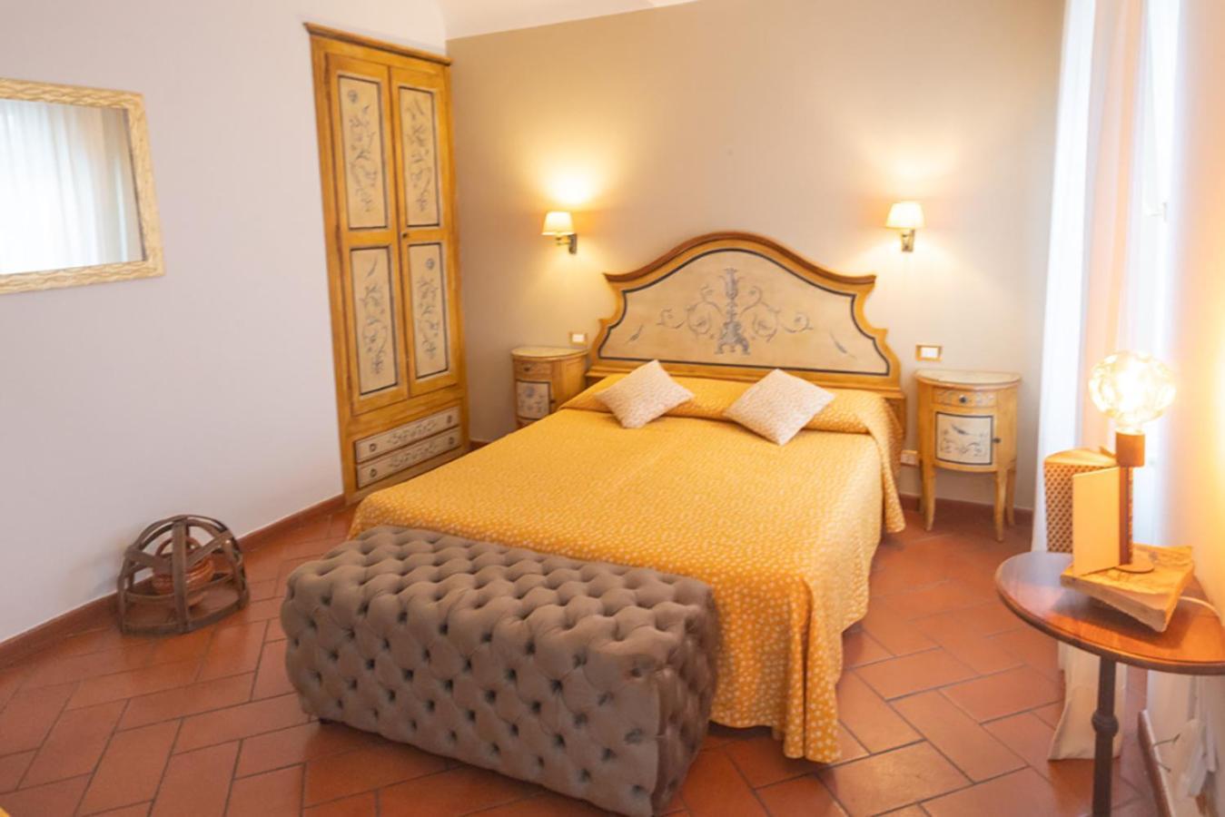 Dei Poeti Rooms&apartments