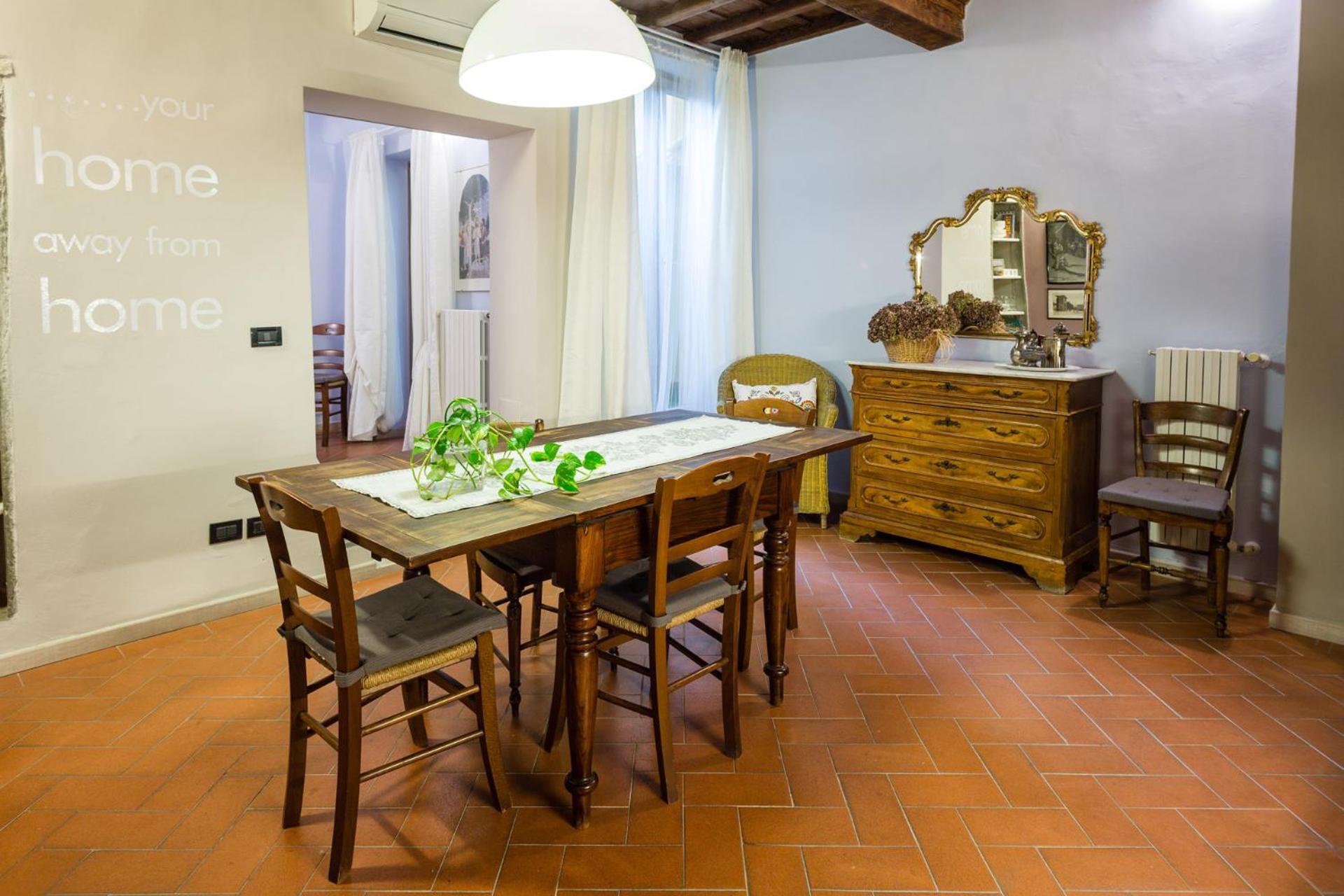 Apartment San Frediano Charming Florence