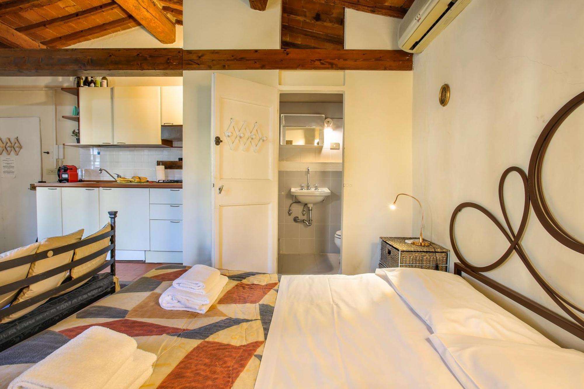 La Torre Di Dante Apartment *