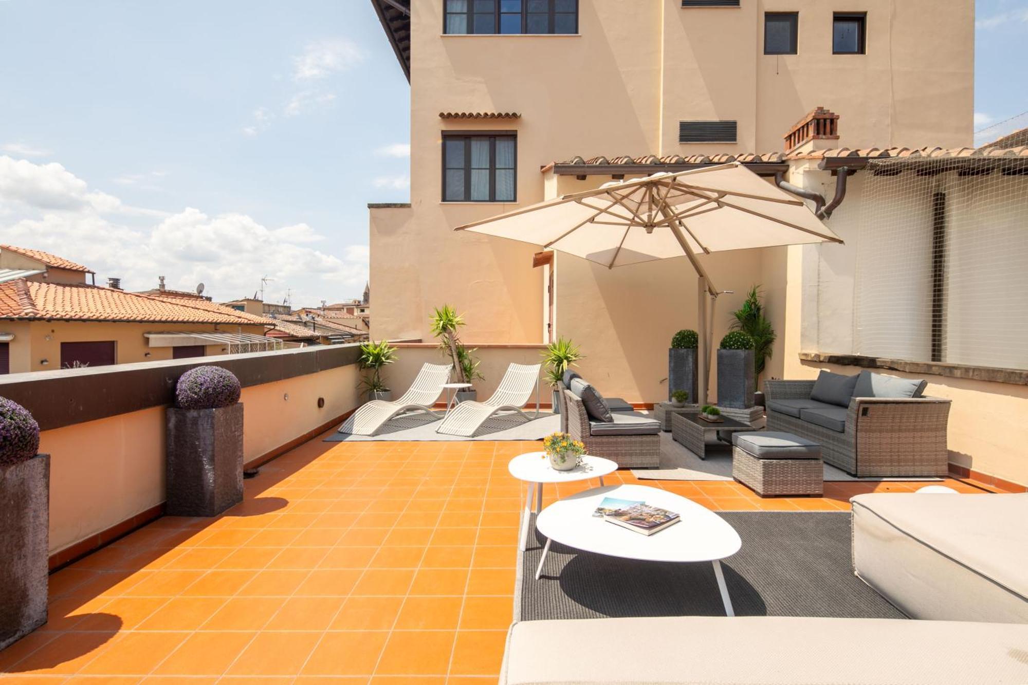 Attico Ponte Vecchio Vista Duomo+parking+terrazzo