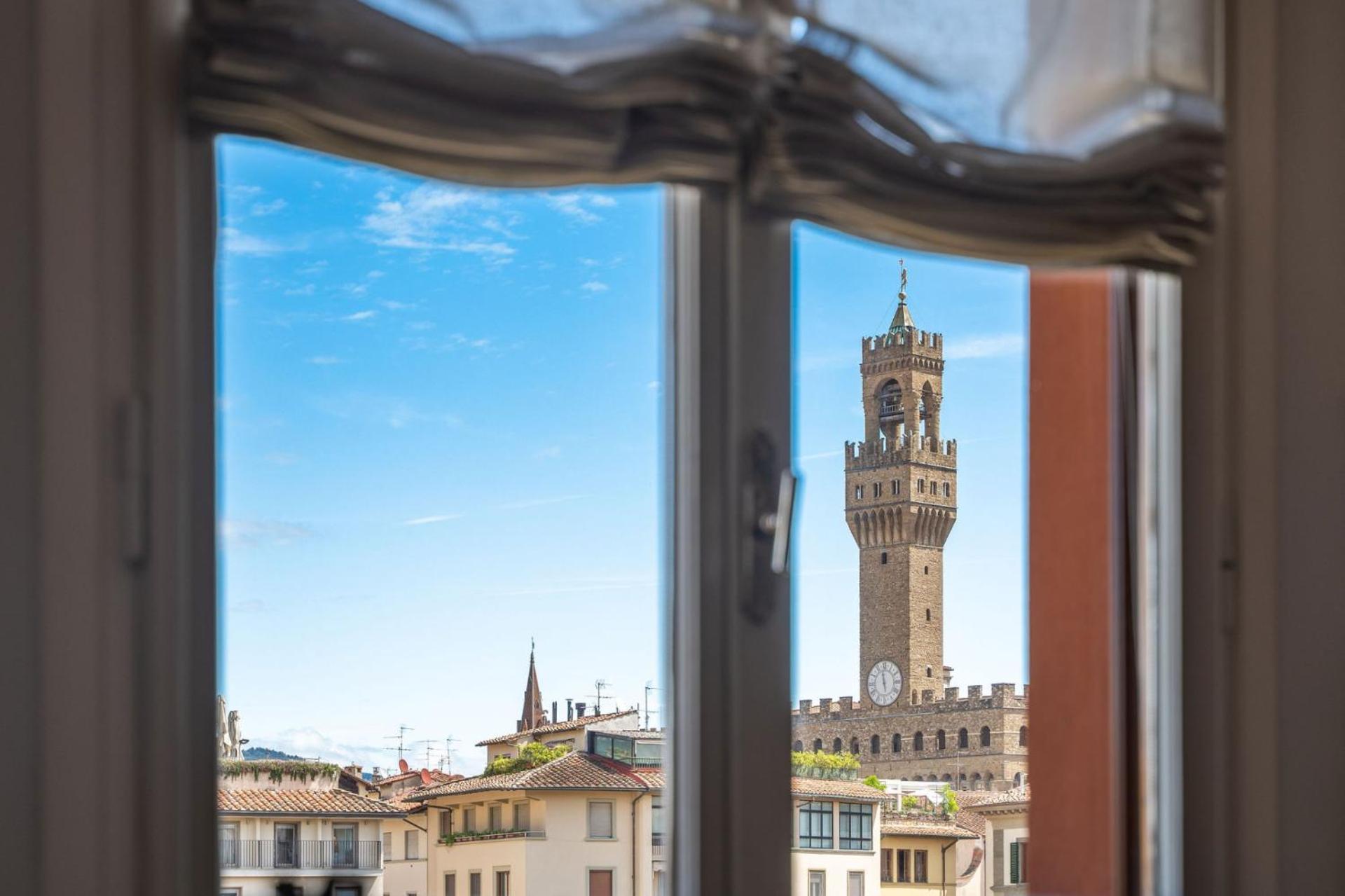 - Luxury River With Terrace * Florence