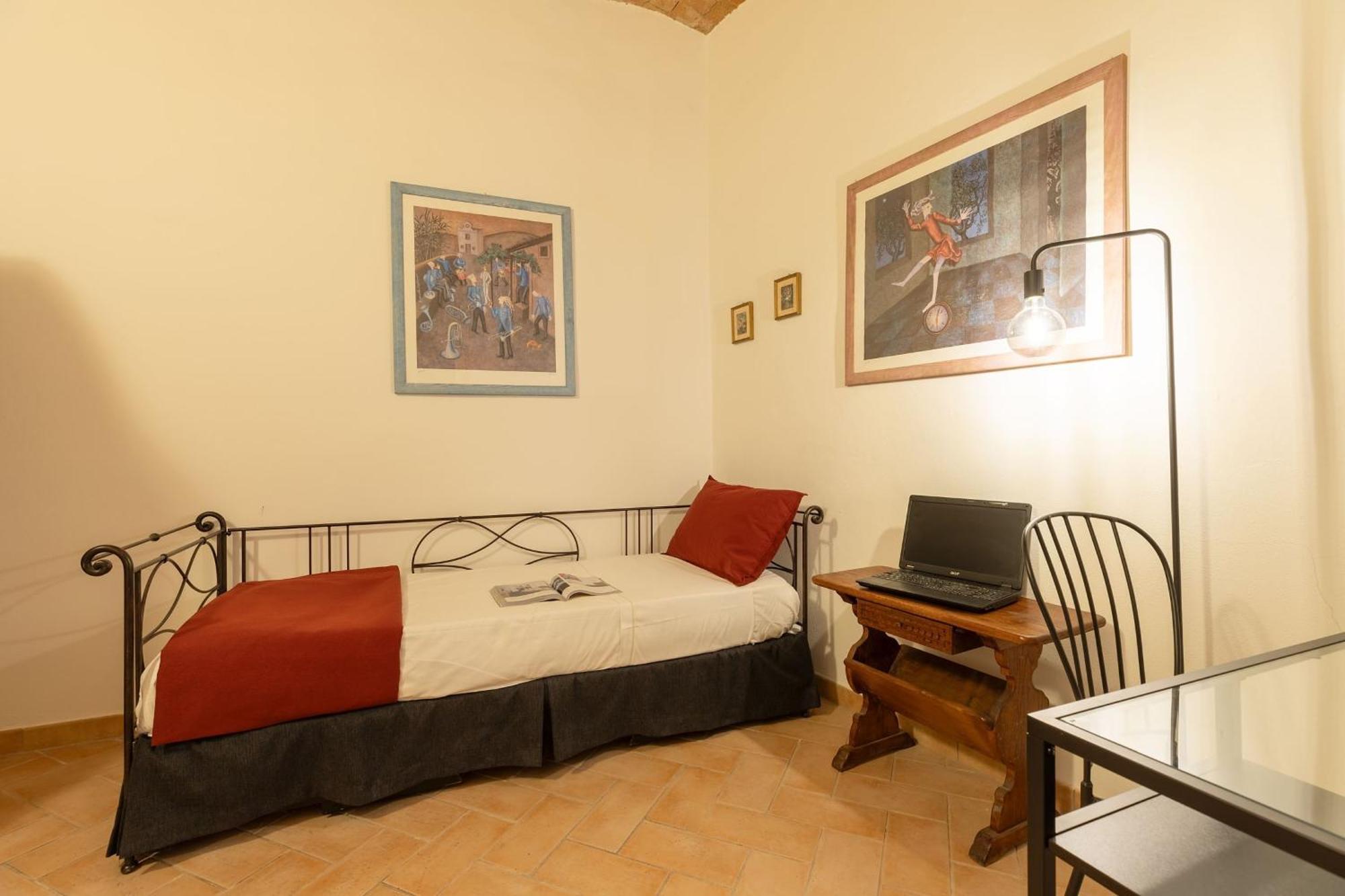 Santacroce Nest-hosted By Sweetstay * Florence