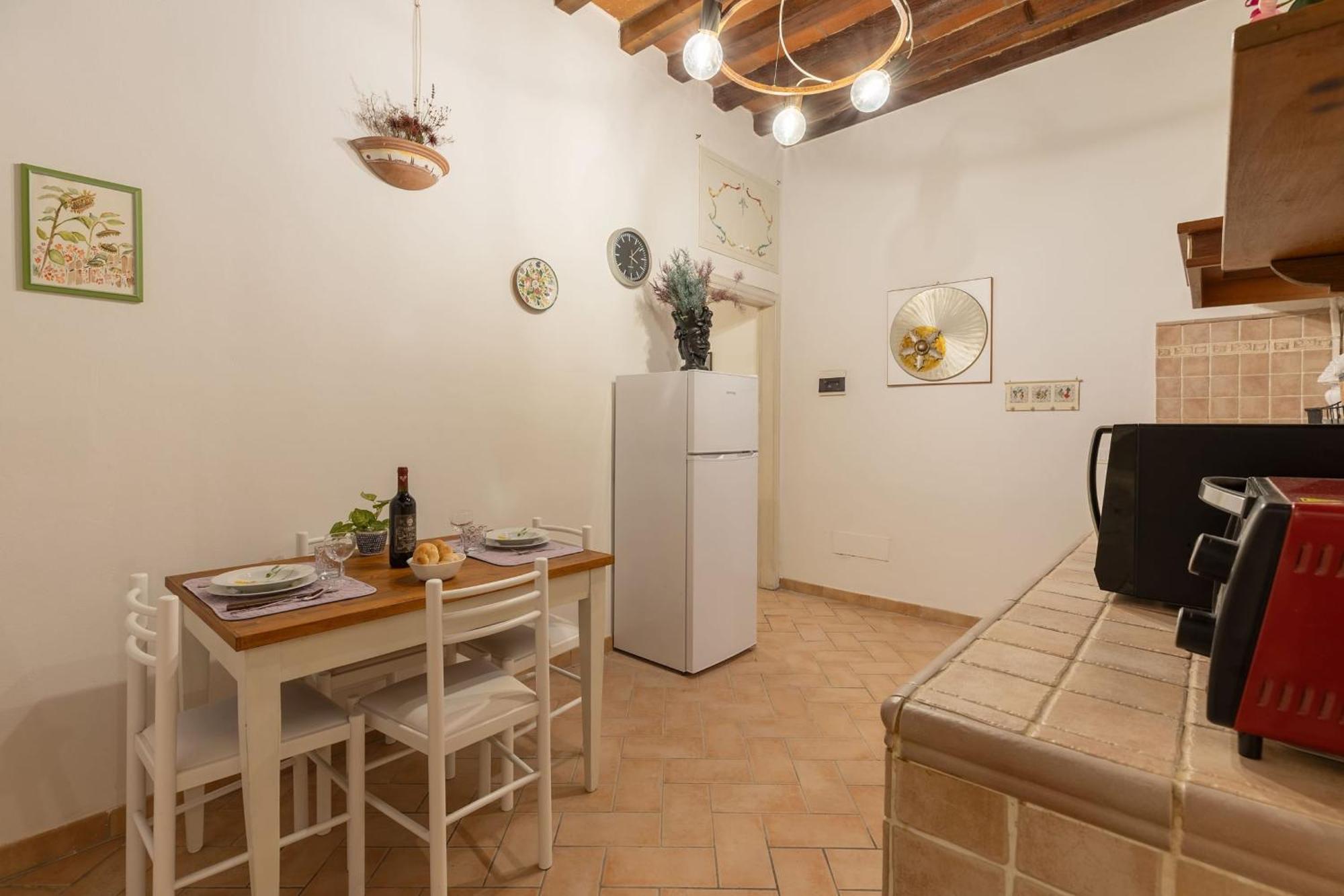 Santacroce Nest-hosted By Sweetstay * Florence