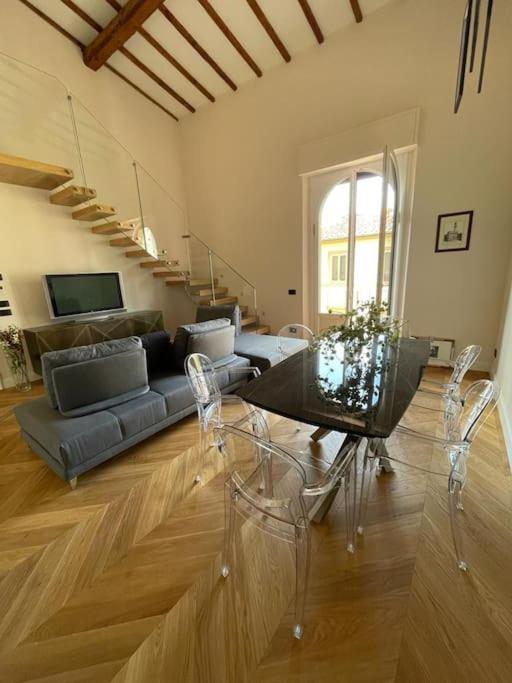 Appartement Caterina De' Medici Luxury Attic With Terrace And Parking *