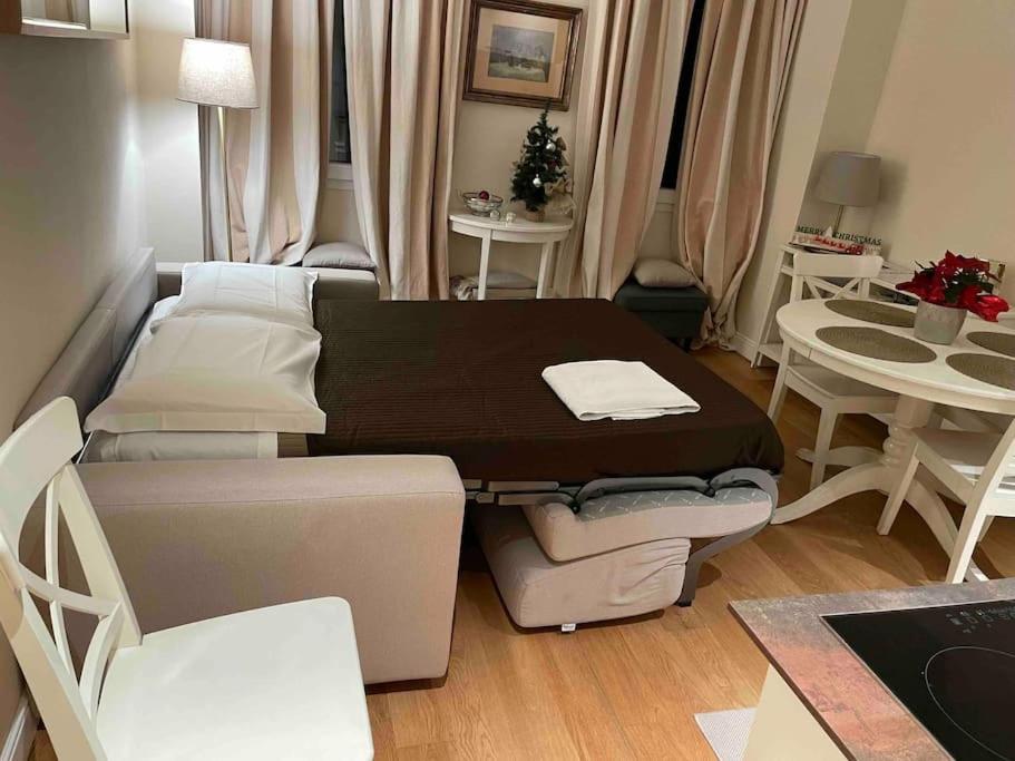 Cozy Santa Maria Novella Uffizi Duomo 2beds-2baths Apartamento Florença