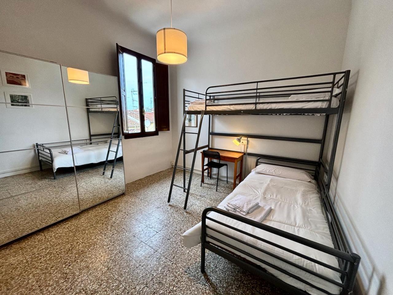 Apartment Elysian: All'ultimo Piano A Florenz